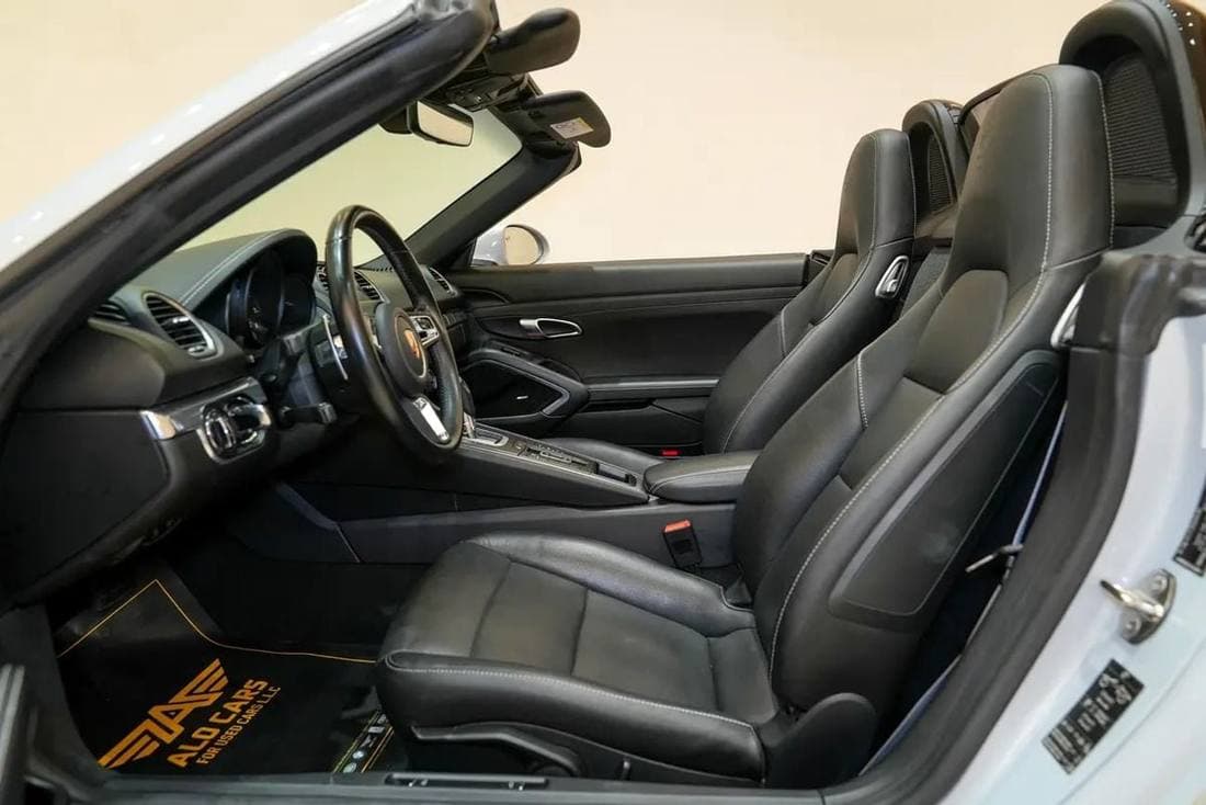 2024 Porsche 718 Boxster thumbnail 5