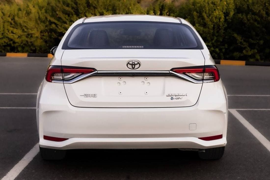2025 Toyota Corolla XLI EXECUTIVE HEV thumbnail 2