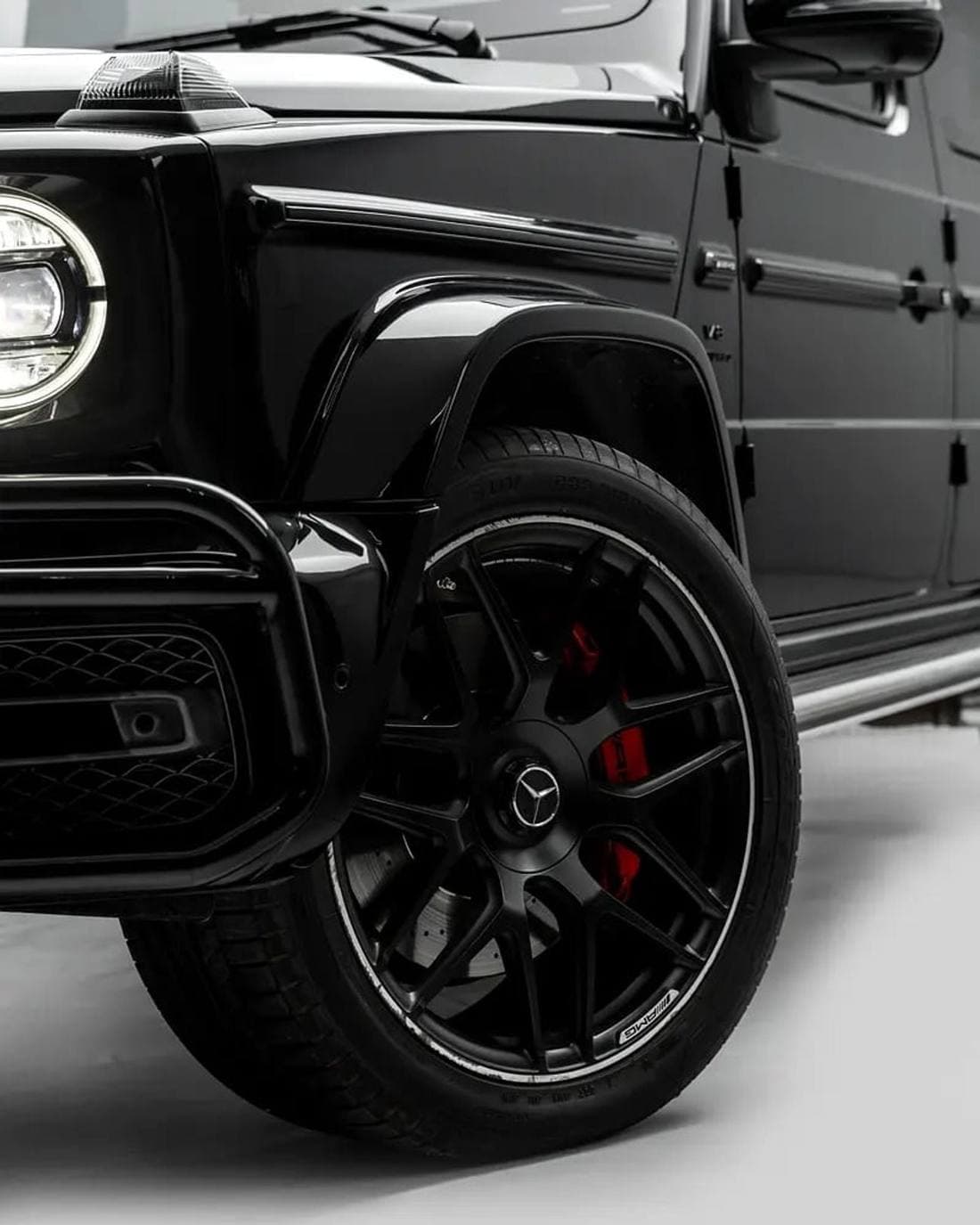 2022 Mercedes Benz G63 AMG thumbnail 3
