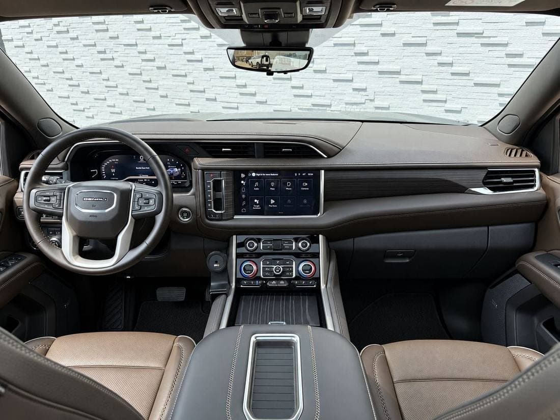 2023 GMC Yukon DENALI thumbnail 7