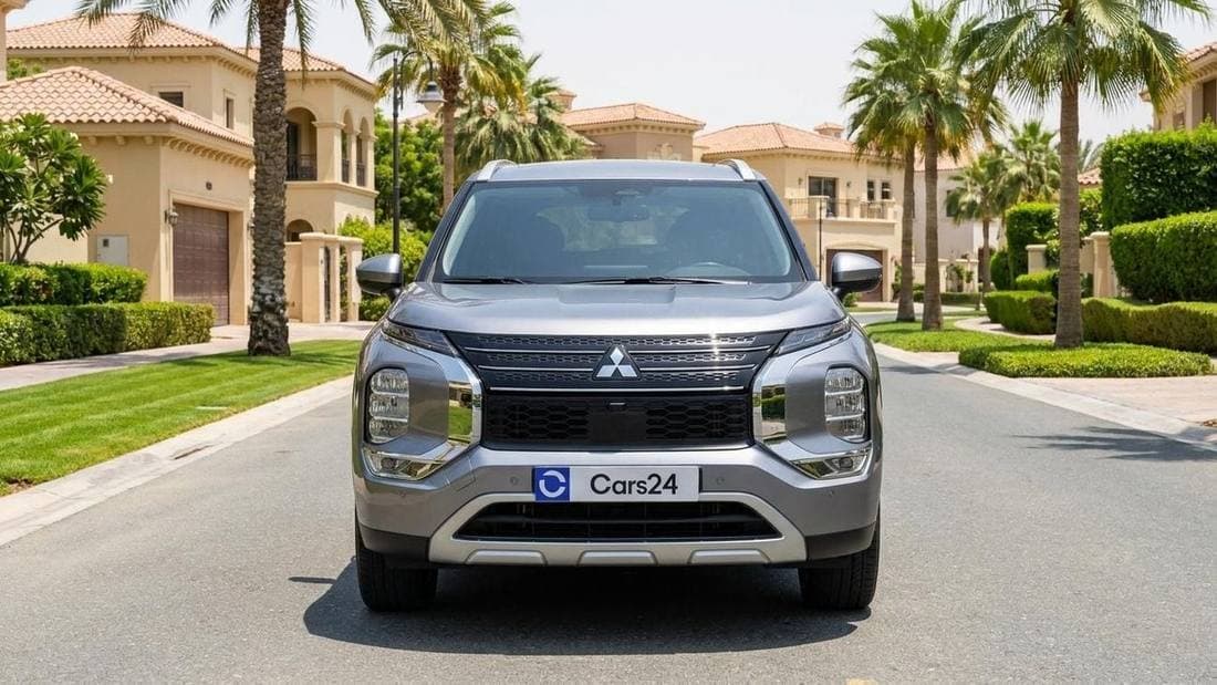 2023 Mitsubishi Outlander thumbnail 6