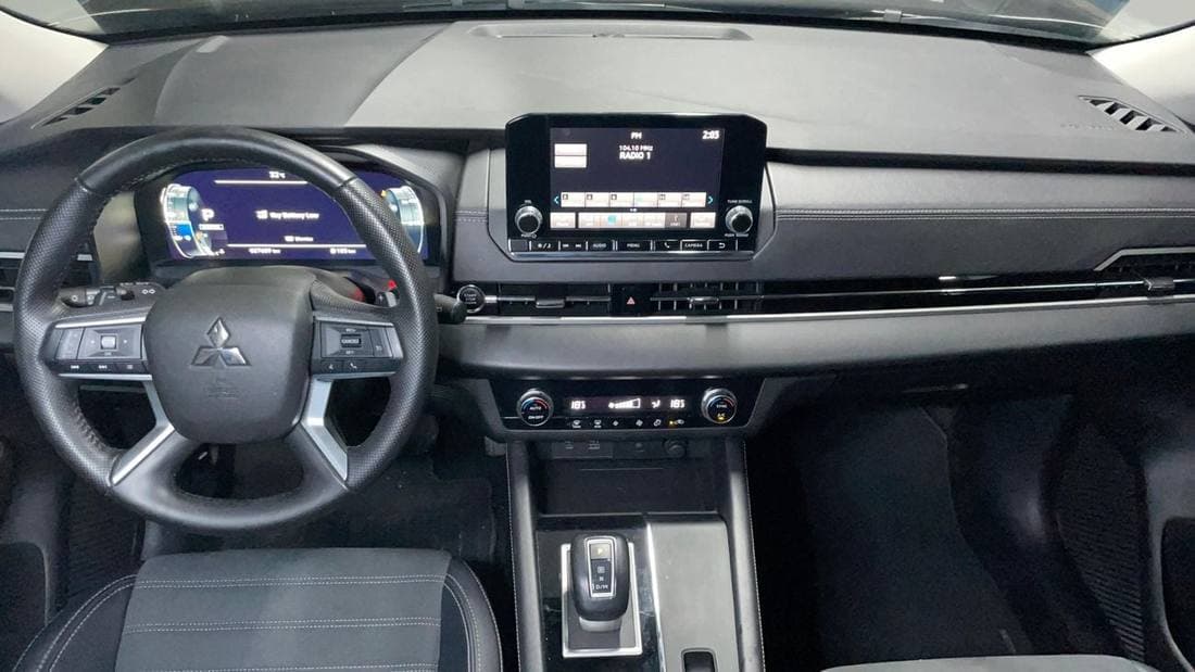 2025 Mitsubishi Outlander thumbnail 7
