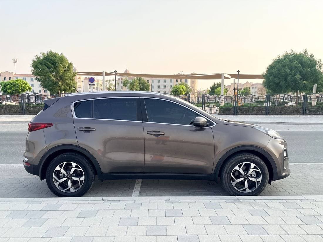 2021 Kia Sportage LX STANDARD thumbnail 3