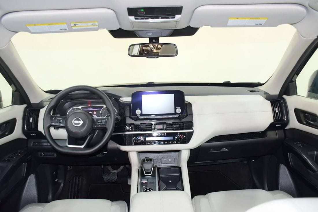 2025 Nissan Pathfinder S thumbnail 5