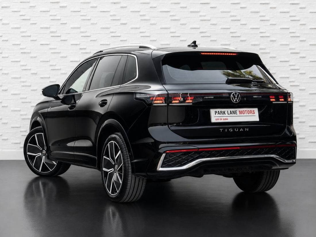 2026 Volkswagen Tiguan R LINE thumbnail 3