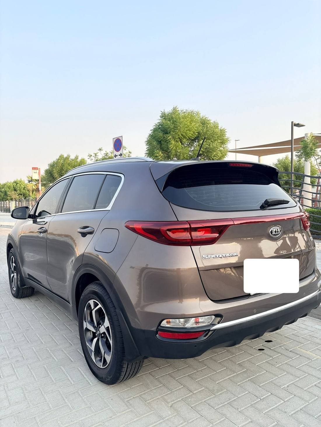 2021 Kia Sportage LX STANDARD thumbnail 4