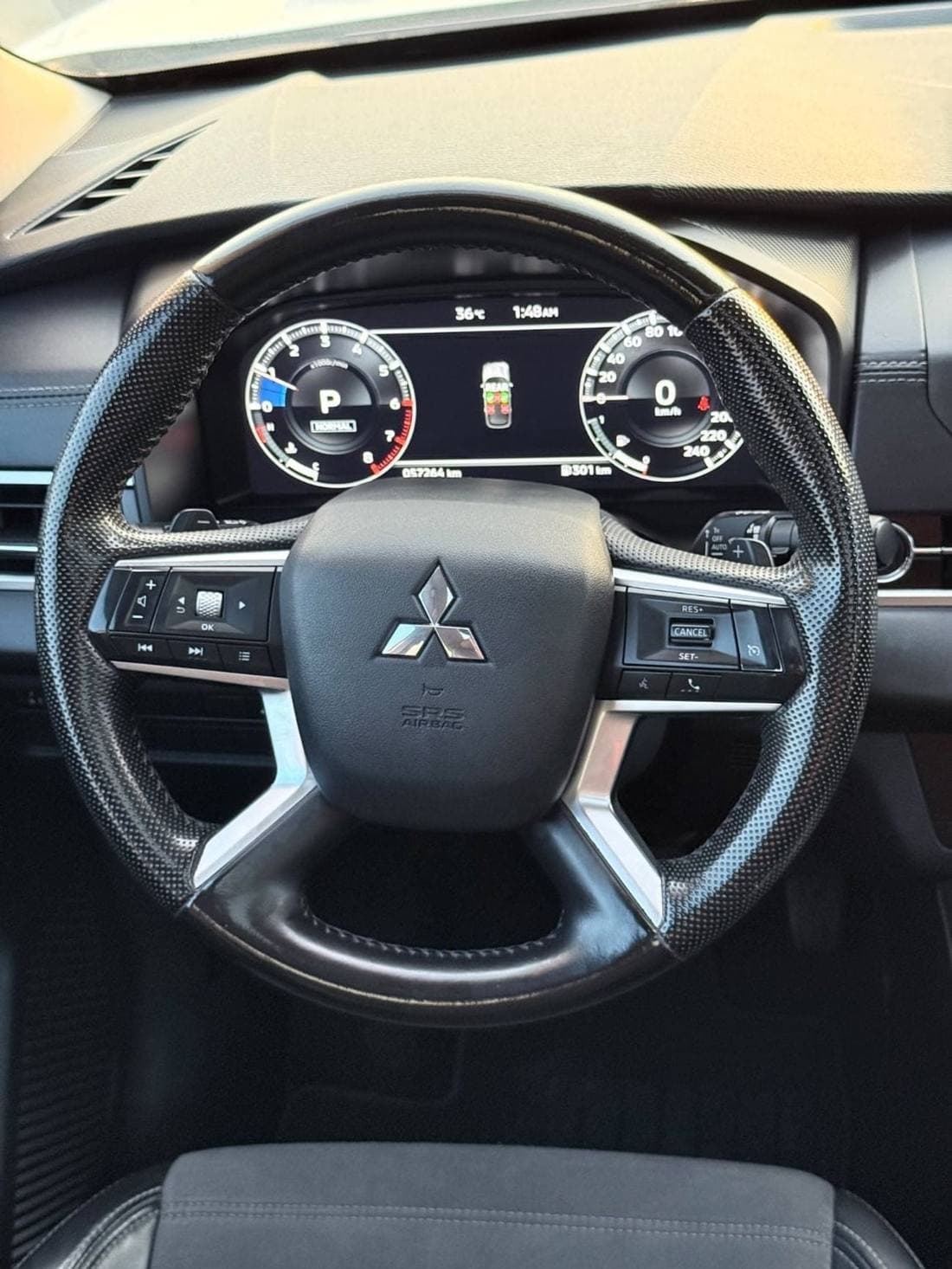 2024 Mitsubishi Outlander PREMIUM LAUNCH EDITION thumbnail 7