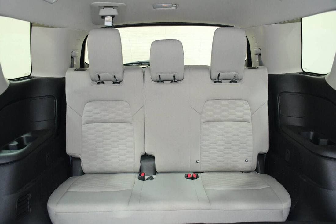 2024 Nissan Pathfinder S thumbnail 8