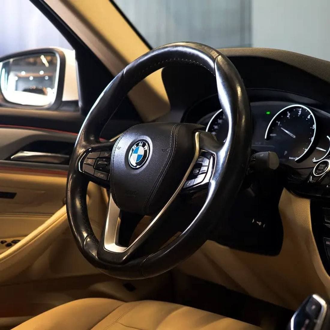 2020 BMW 520i BMW thumbnail 8