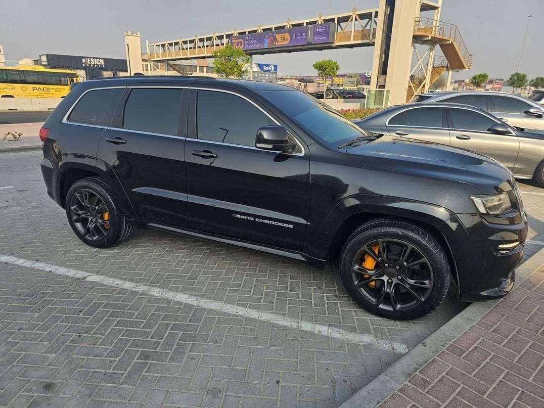 2015 Jeep Grand Cherokee SRT8 thumbnail 2