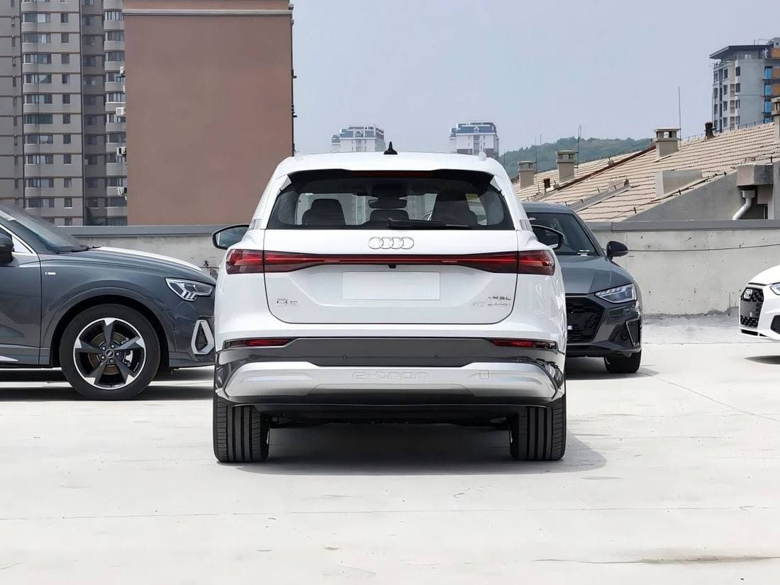 2025 Audi Q5 thumbnail 6