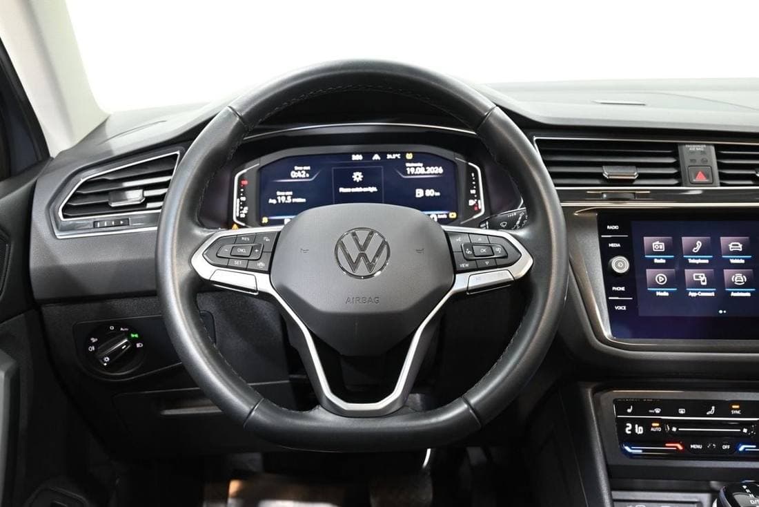 2023 Volkswagen Tiguan Elegance Premium thumbnail 8