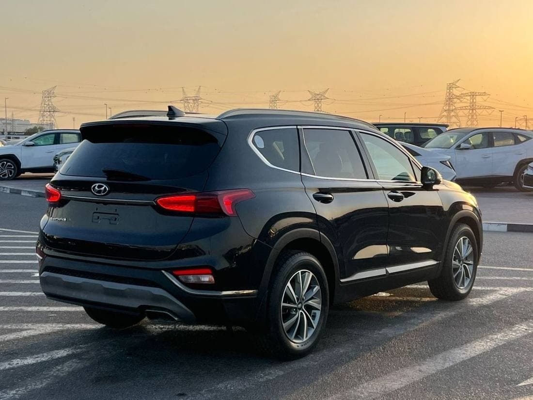 2019 Hyundai Santa Fe STANDARD thumbnail 7