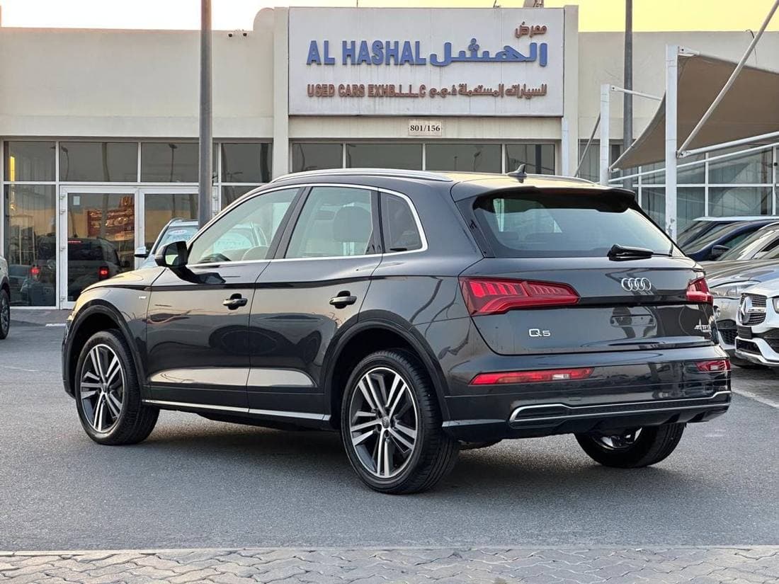 2020 Audi Q5 45 TFSI thumbnail 2