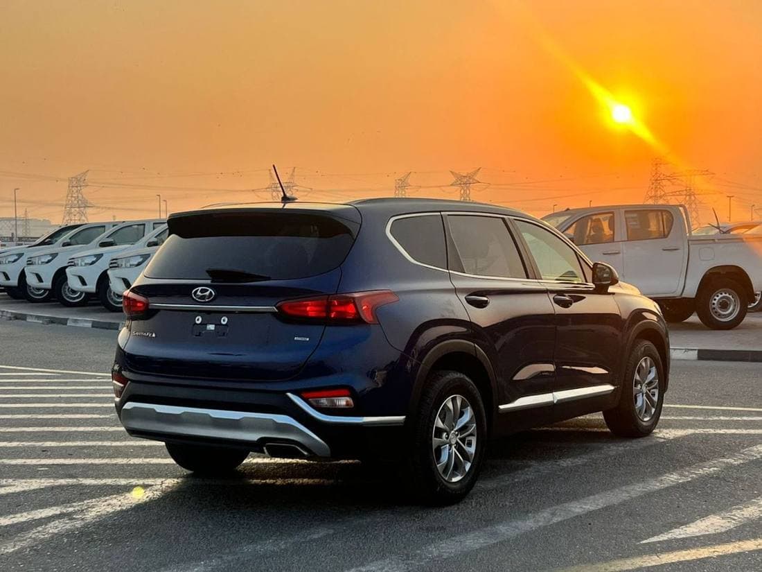 2019 Hyundai Santa Fe STANDARD thumbnail 8