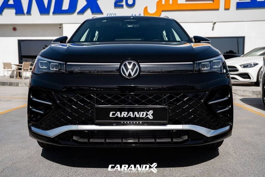 2025 Volkswagen Tiguan thumbnail 2
