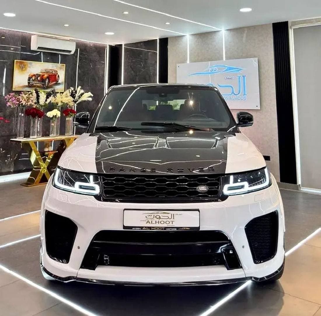 2015 Land Rover Range Rover Sport SVR thumbnail 5