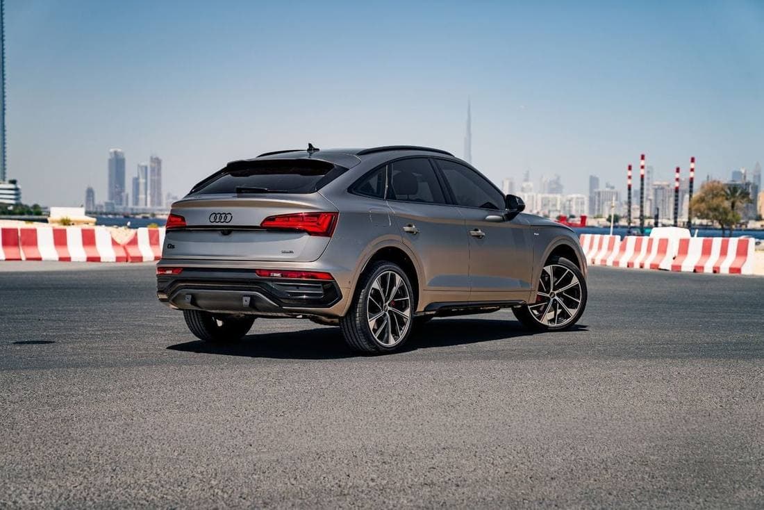 2025 Audi Q5 45 TFSI SPORTBACK S LINE thumbnail 5