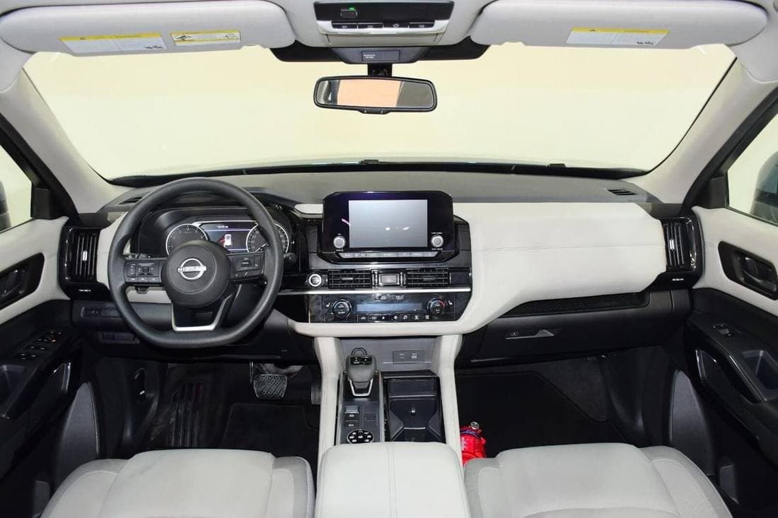 2024 Nissan Pathfinder S thumbnail 5