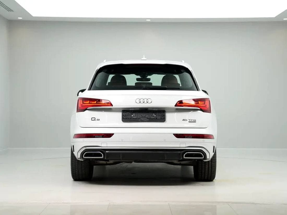 2023 Audi Q5 45 TFSI S LINE thumbnail 6