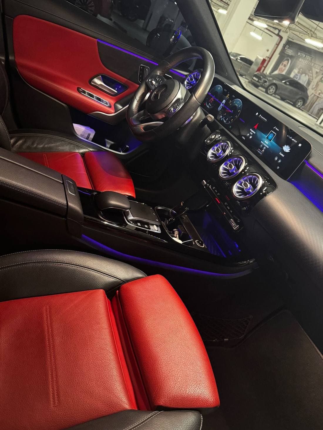 2019 Mercedes Benz A250 STANDARD thumbnail 5
