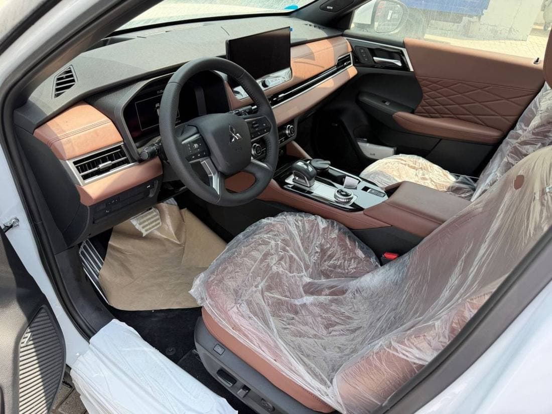 2026 Mitsubishi Outlander PREMIUM thumbnail 5
