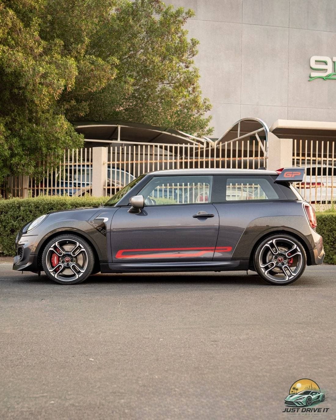 2021 Mini Cooper 2021 MINI JOHN COOPER WORKS GP thumbnail 3