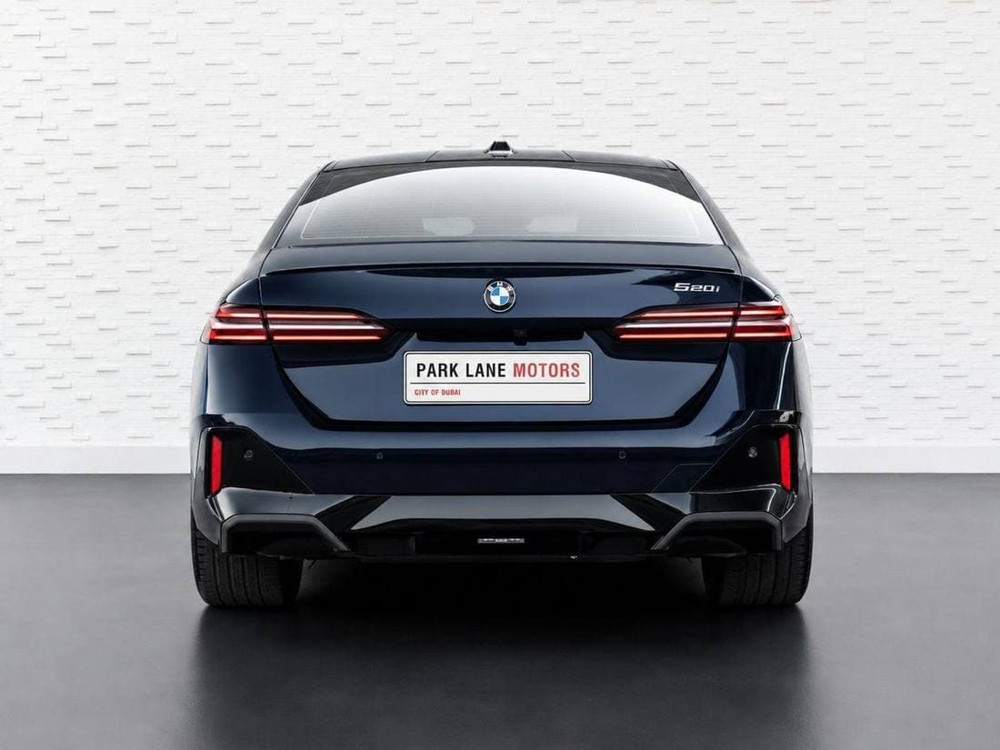 2024 BMW 520i M SPORT thumbnail 4