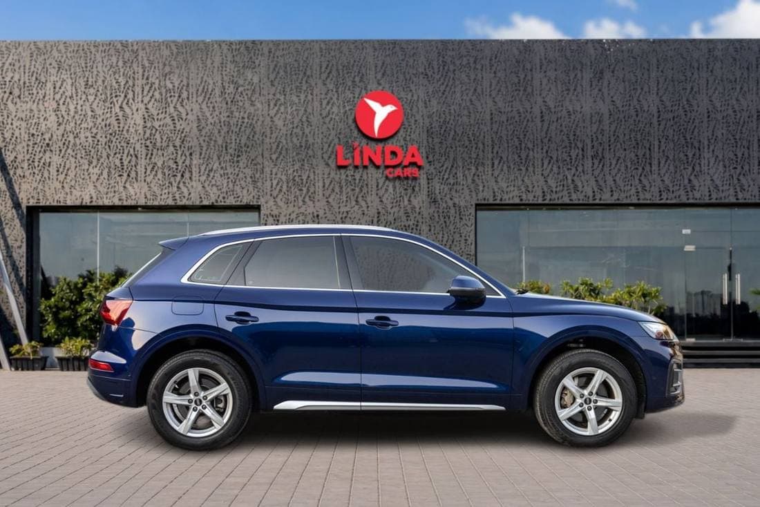 2022 Audi Q5 45 TFSI Quattro 2.0L thumbnail 7
