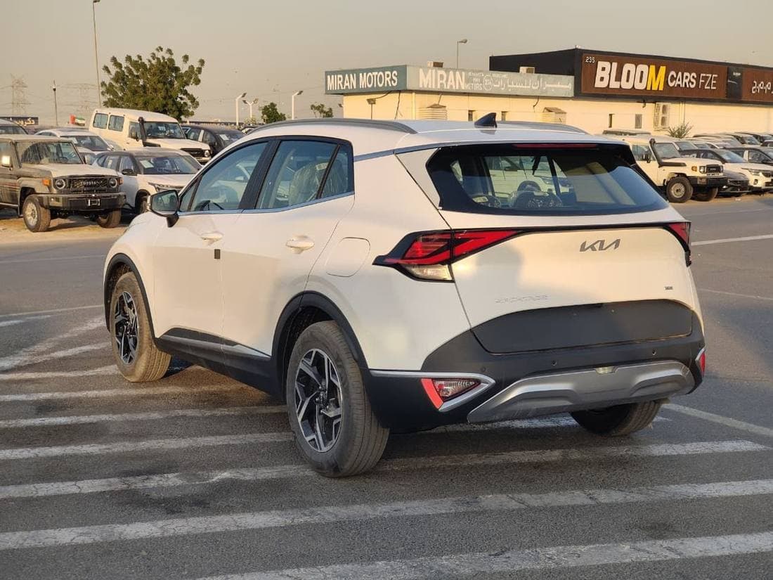 2026 Kia Sportage thumbnail 3