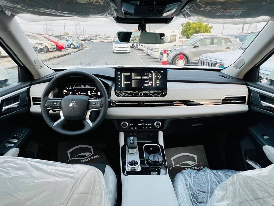 2026 Mitsubishi Outlander HIGHLINE thumbnail 8