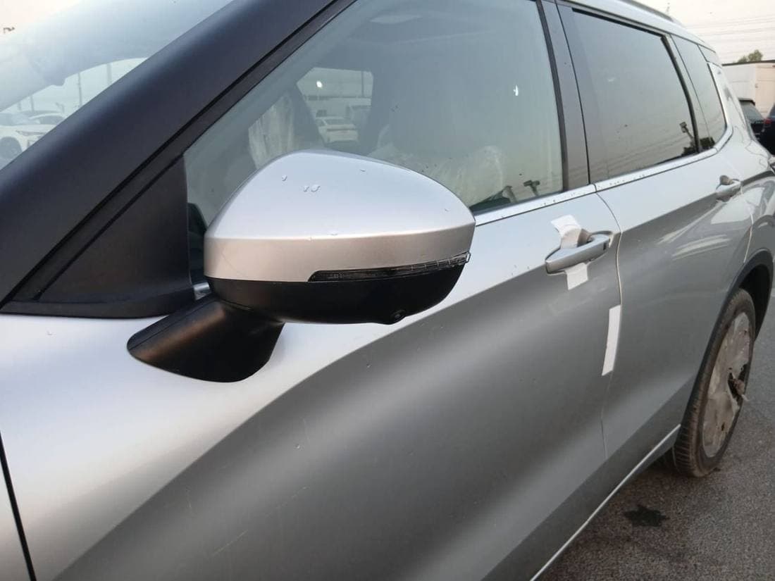 2023 Mitsubishi Outlander PREMIUM thumbnail 8