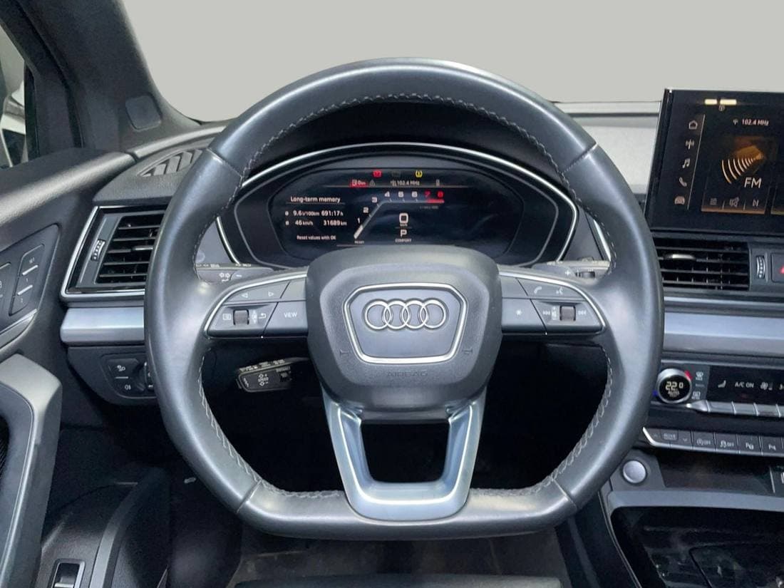 2023 Audi Q5 45 TFSI S LINE thumbnail 8