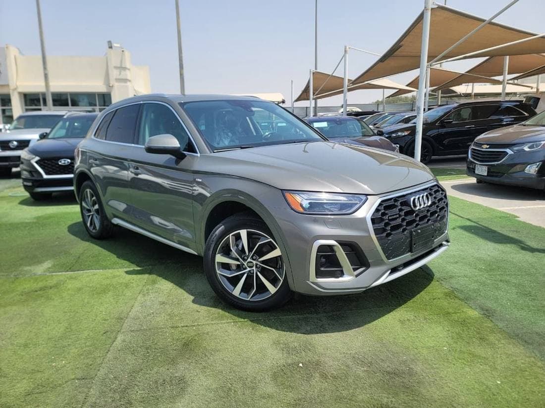 2024 Audi Q5 45 TFSI S LINE thumbnail 3