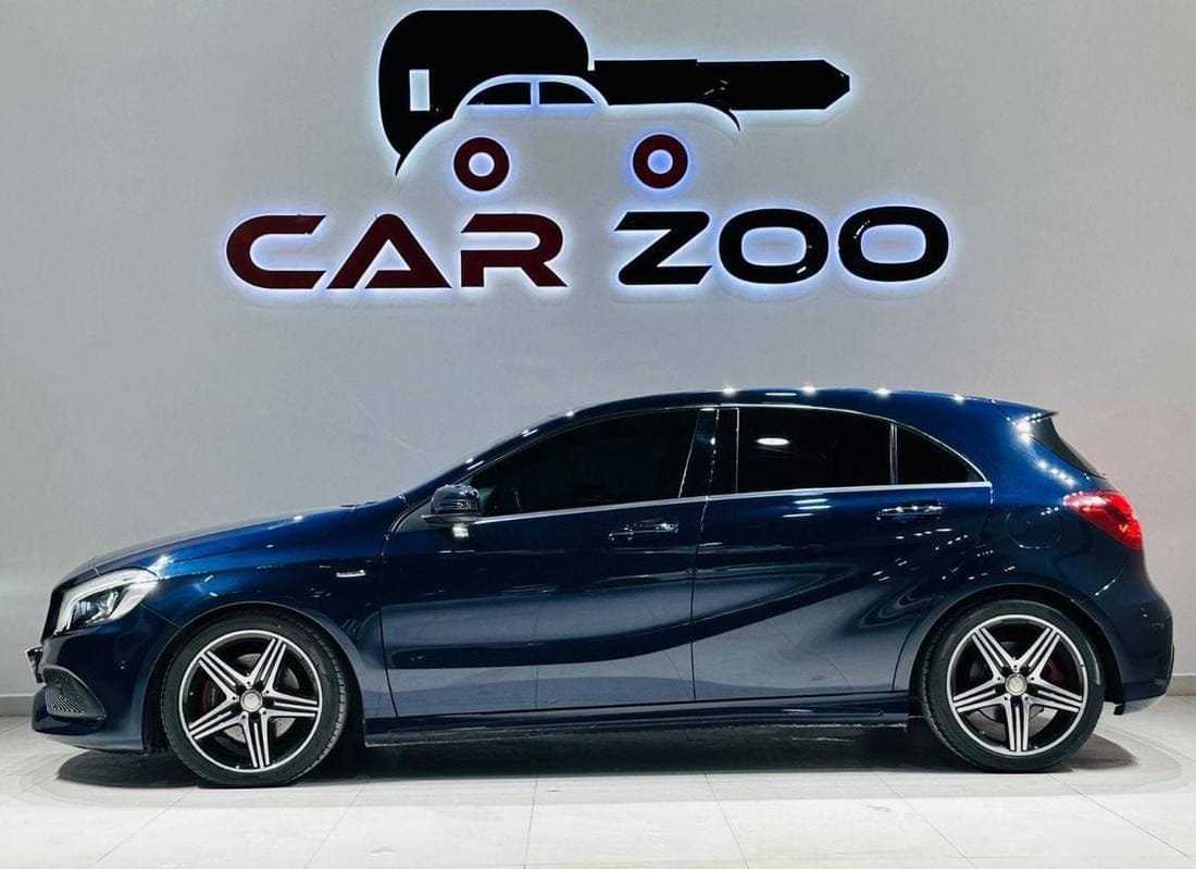 2017 Mercedes Benz A250 SPORT thumbnail 5