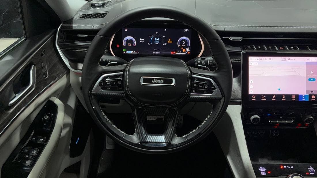 2022 Jeep Grand Cherokee OVERLAND thumbnail 8
