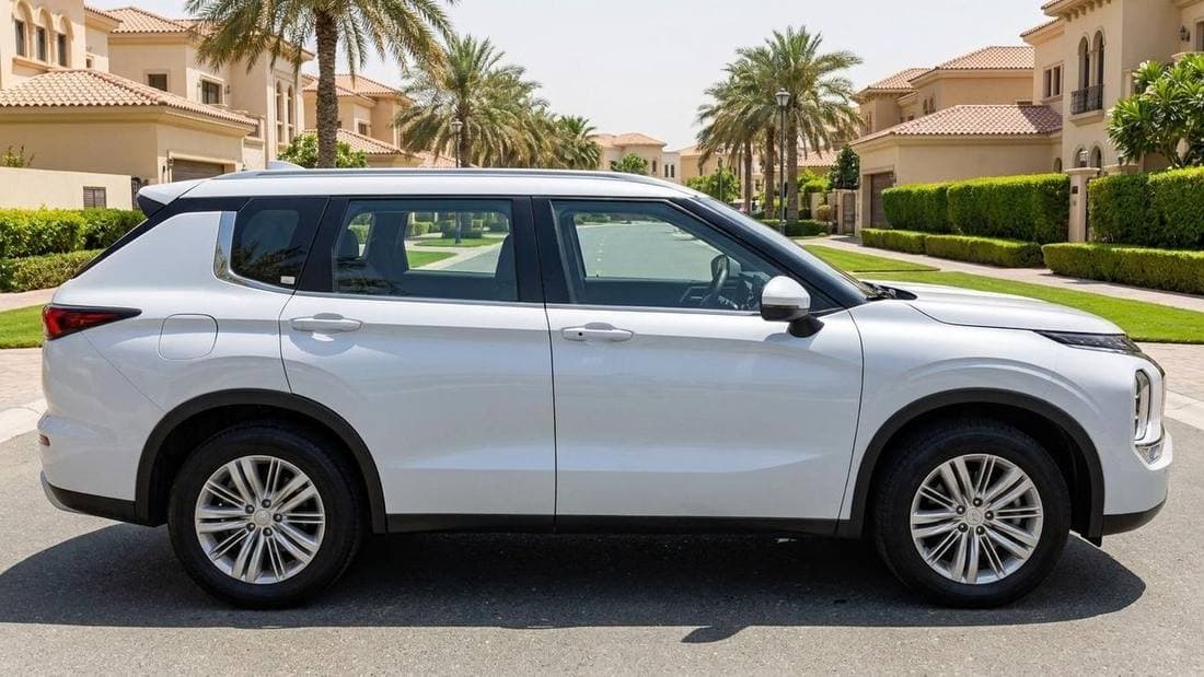 2025 Mitsubishi Outlander GLX MIDLINE thumbnail 3