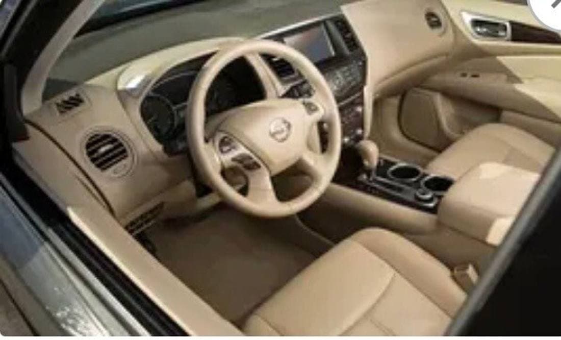 2015 Nissan Pathfinder SL thumbnail 7