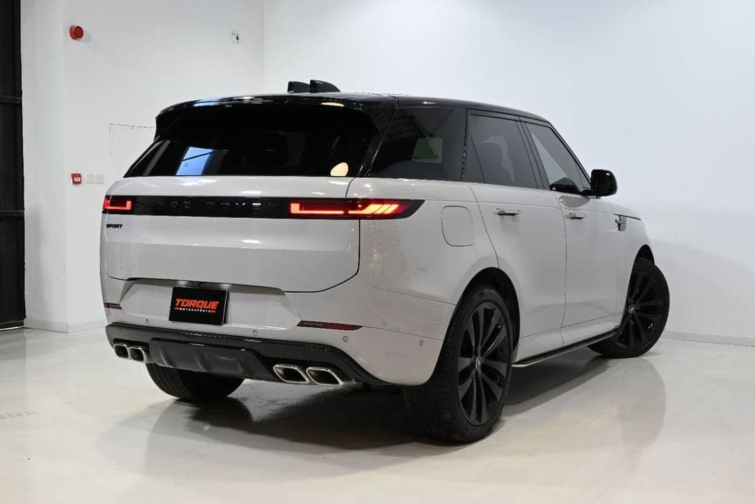 2025 Land Rover Range Rover Sport DYNAMIC SE P530 thumbnail 4