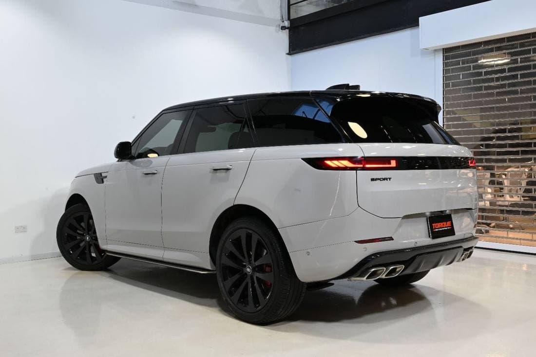 2025 Land Rover Range Rover Sport DYNAMIC SE P530 thumbnail 6