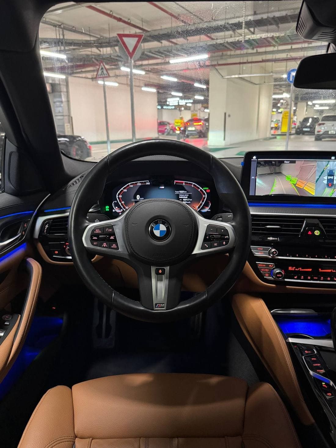 2023 BMW 520i M SPORT thumbnail 4