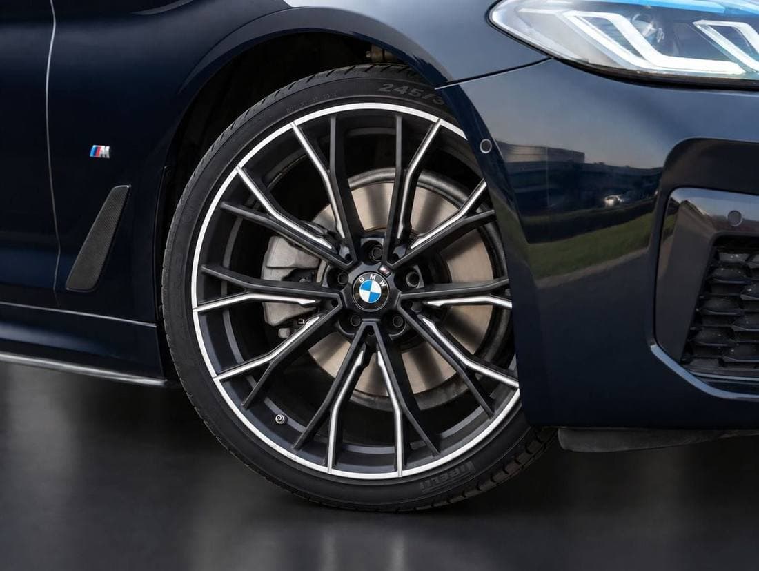 2022 BMW 520i M SPORT thumbnail 7