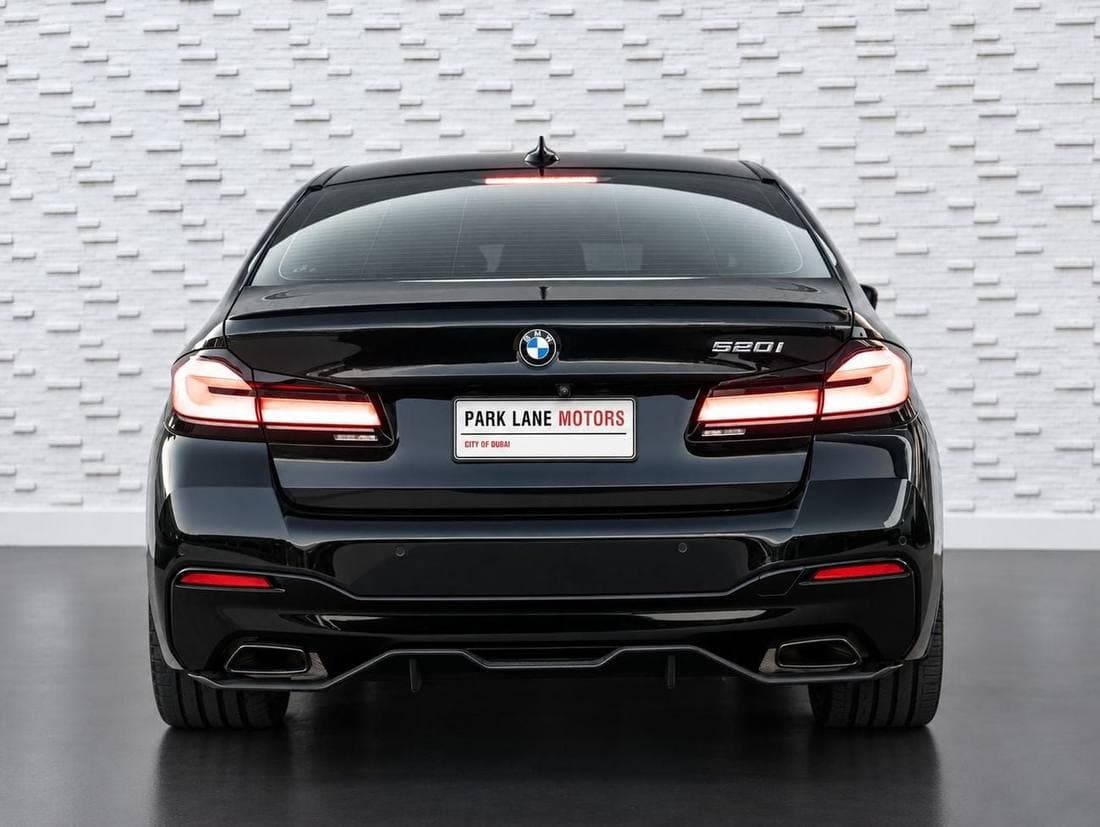2022 BMW 520i M SPORT thumbnail 4