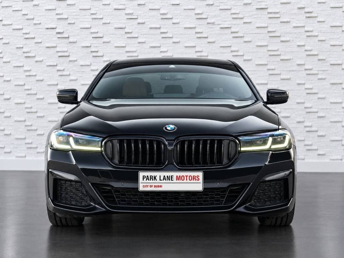 2022 BMW 520i M SPORT thumbnail 2