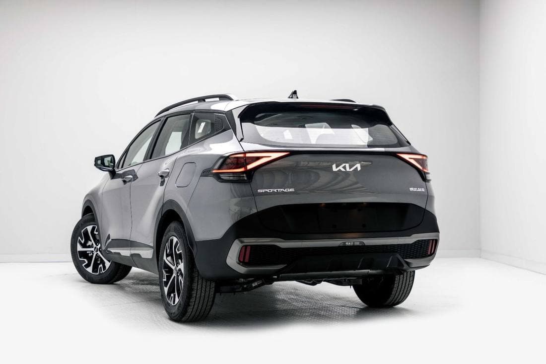 2025 Kia Sportage Premium thumbnail 5