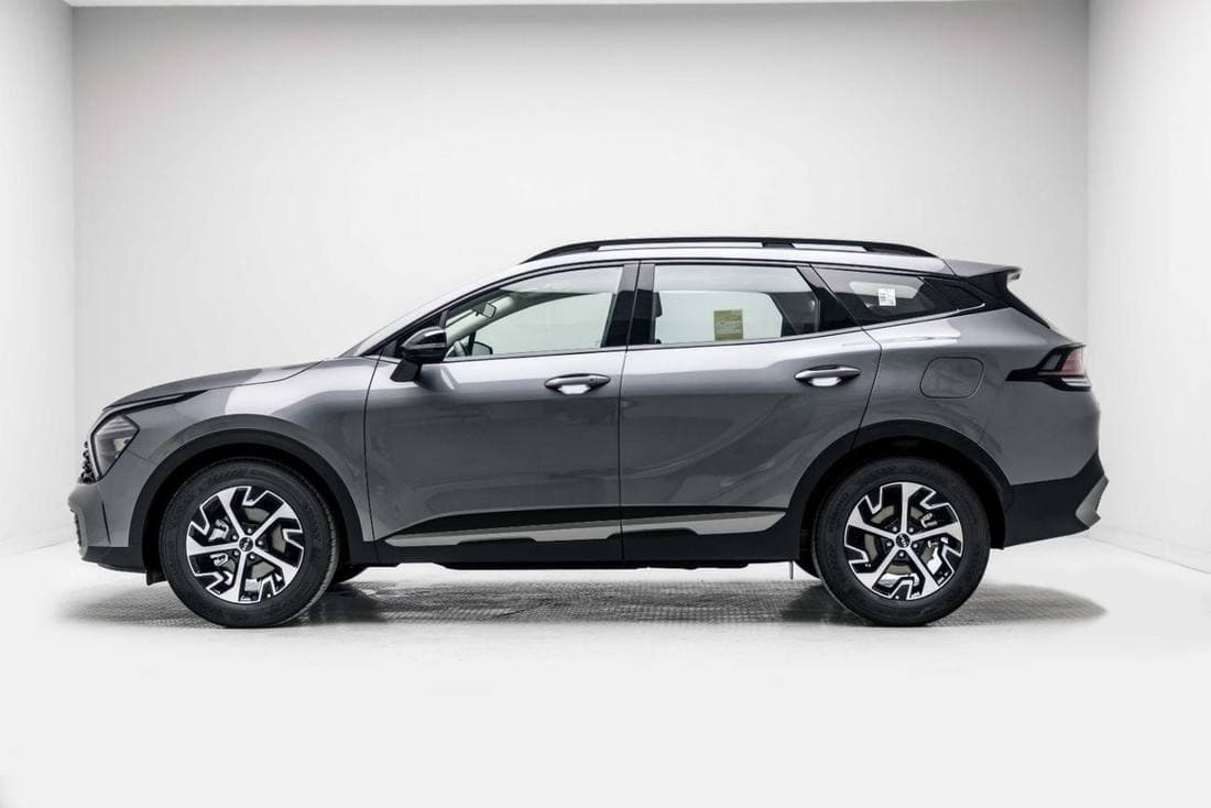 2025 Kia Sportage Premium thumbnail 4