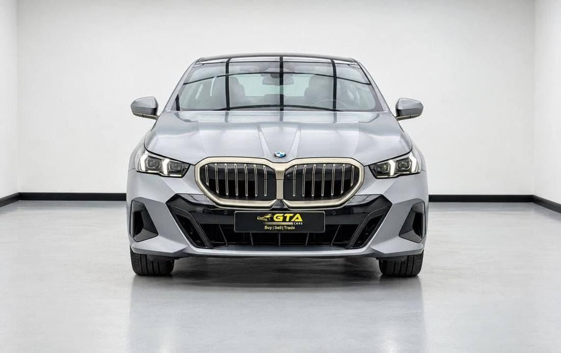 2024 BMW 520i M SPORT thumbnail 2