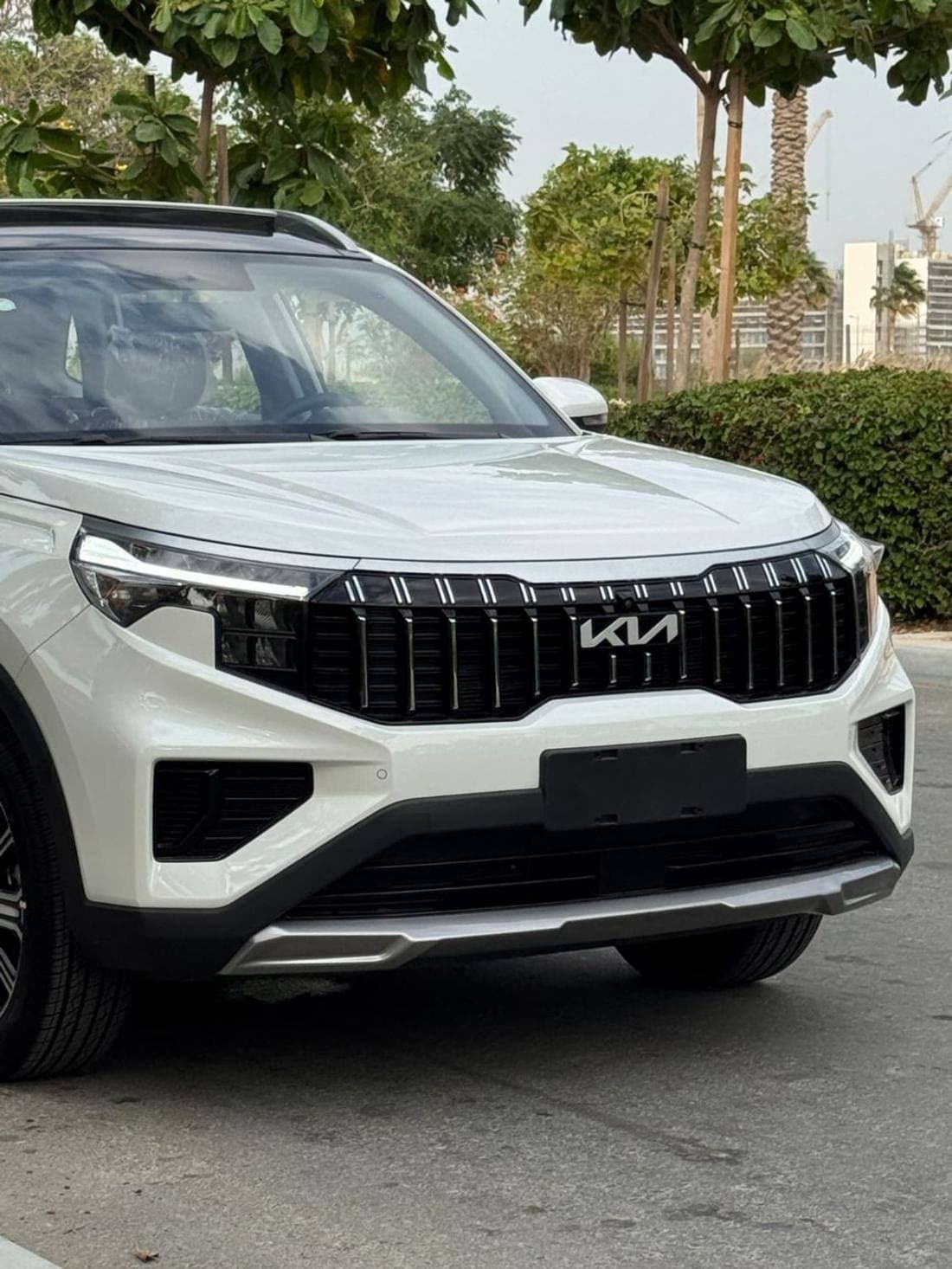 2025 Kia Sportage EX thumbnail 4