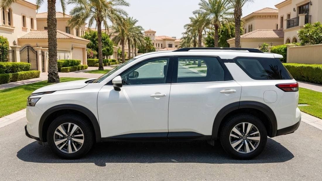 2023 Nissan Pathfinder S thumbnail 5