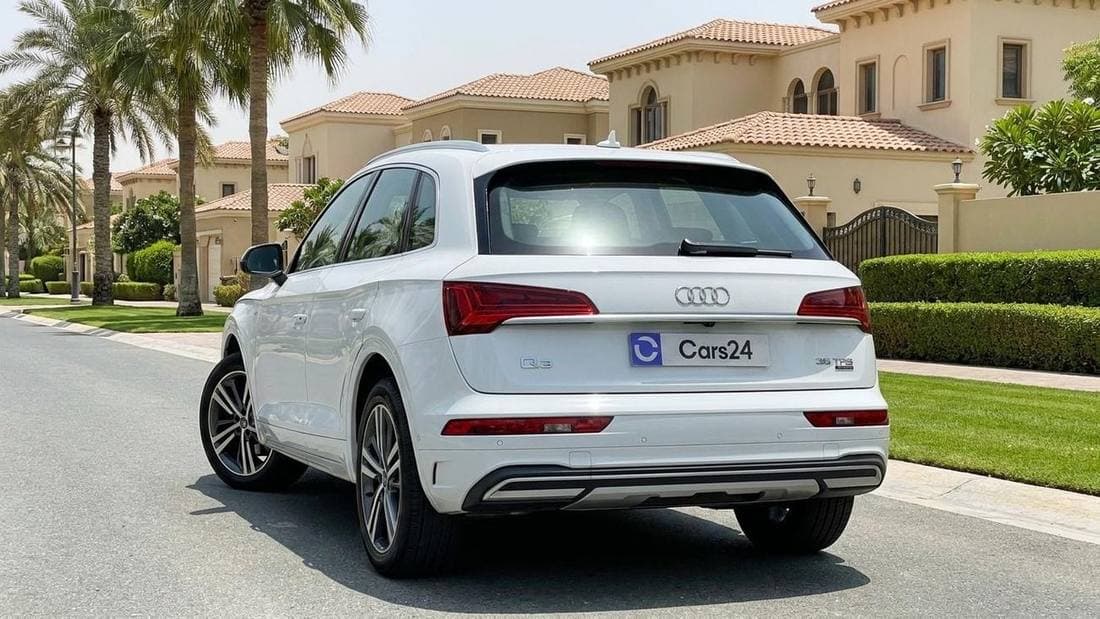 2022 Audi Q5 45 TFSI thumbnail 4